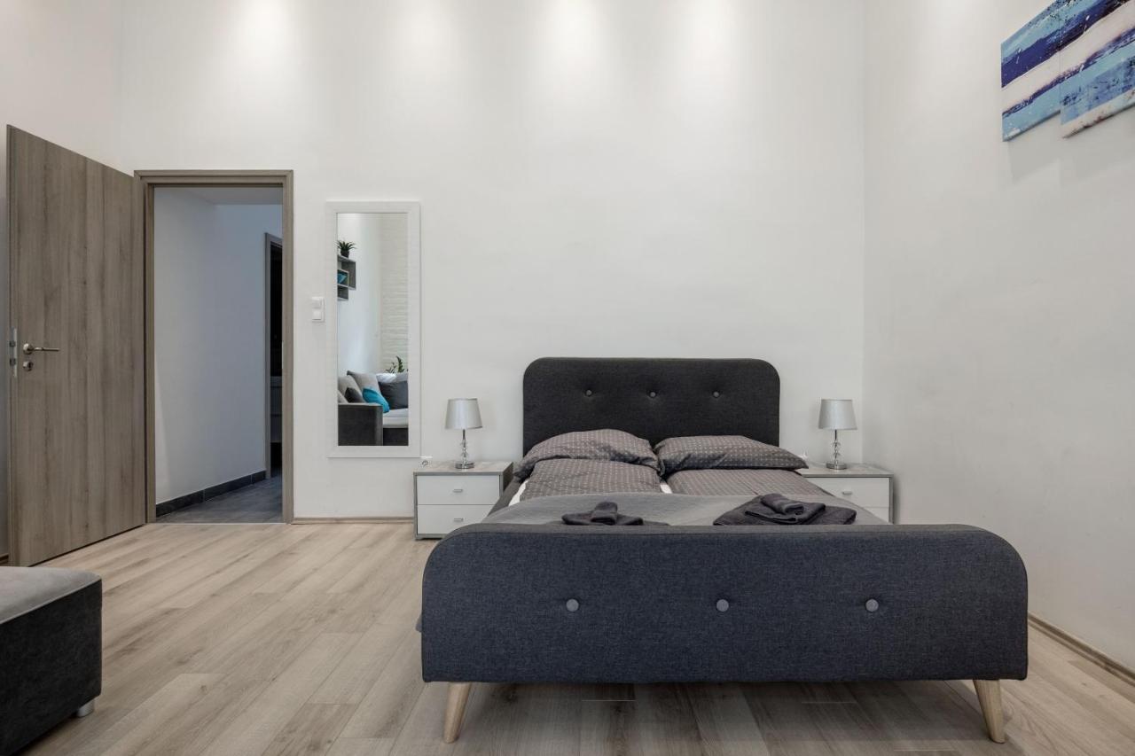 Elegant Studio In Central Budapest Exterior foto