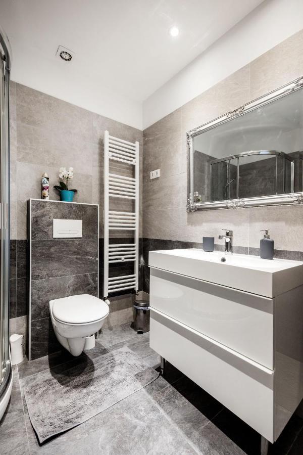 Elegant Studio In Central Budapest Exterior foto